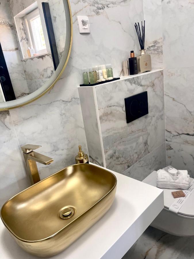 Luxury Penthouse Avalon Apartment ซัฟทัท ภายนอก รูปภาพ