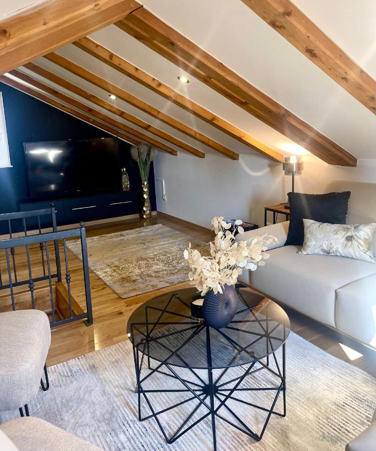 Luxury Penthouse Avalon Apartment ซัฟทัท ภายนอก รูปภาพ