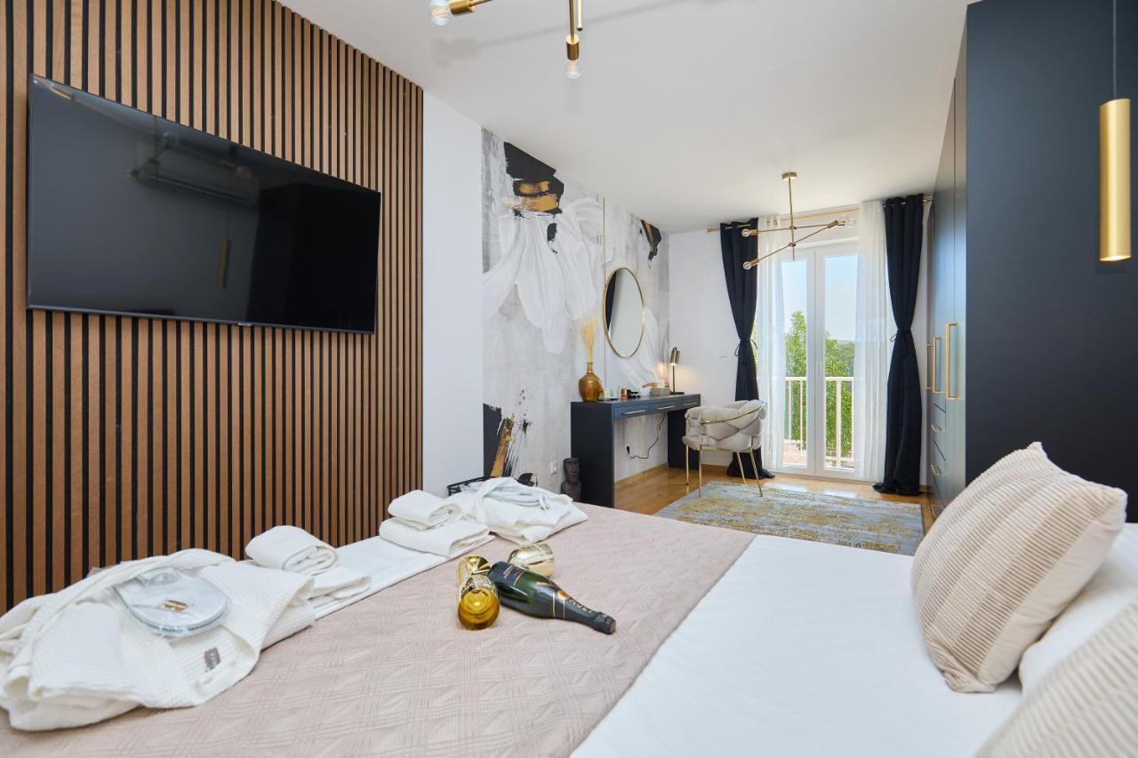 Luxury Penthouse Avalon Apartment ซัฟทัท ภายนอก รูปภาพ