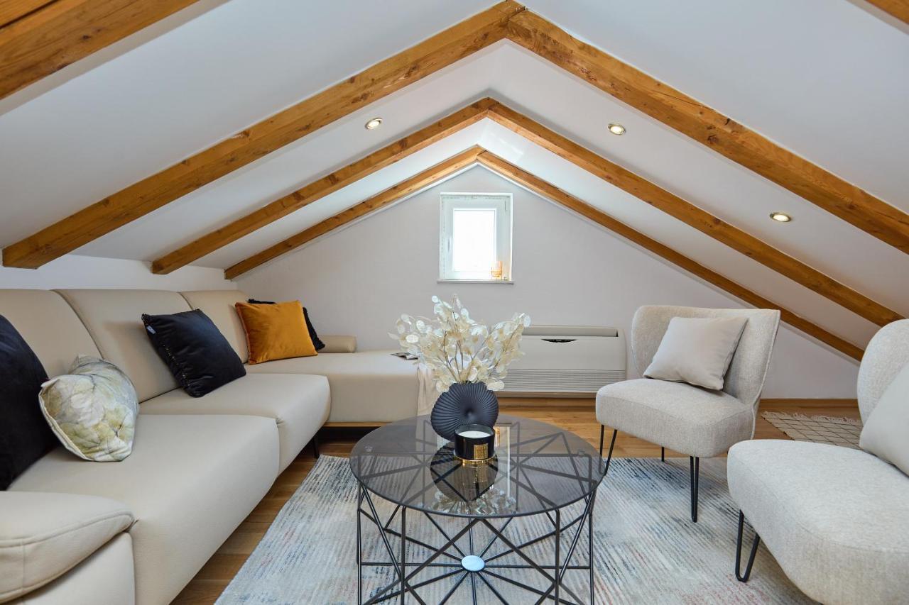 Luxury Penthouse Avalon Apartment ซัฟทัท ภายนอก รูปภาพ