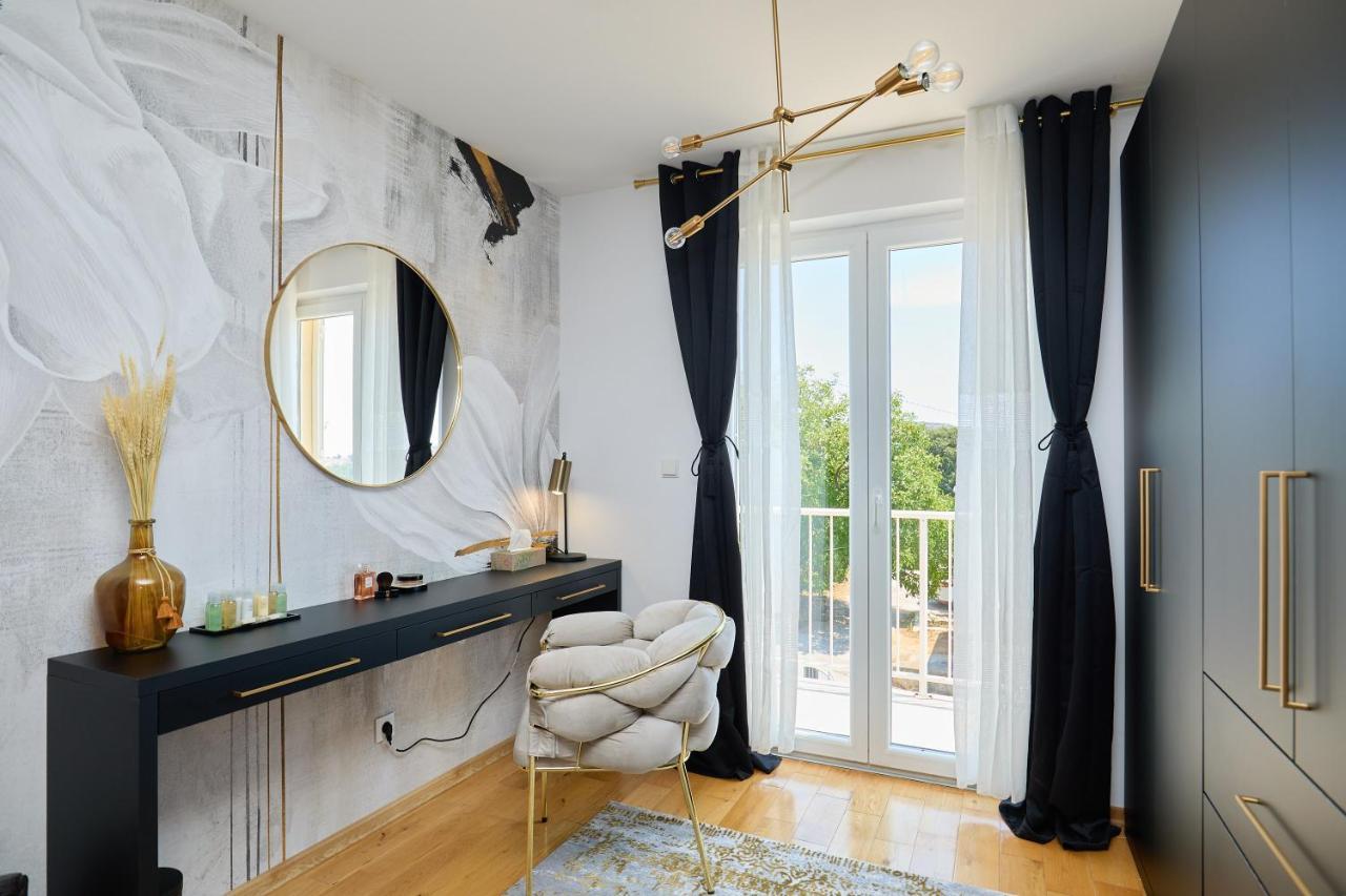 Luxury Penthouse Avalon Apartment ซัฟทัท ภายนอก รูปภาพ