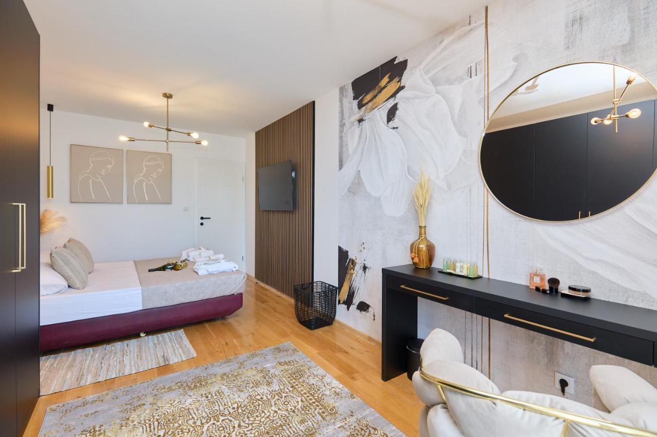 Luxury Penthouse Avalon Apartment ซัฟทัท ภายนอก รูปภาพ